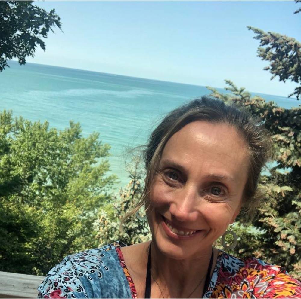 Meet your Posher, Jennifer